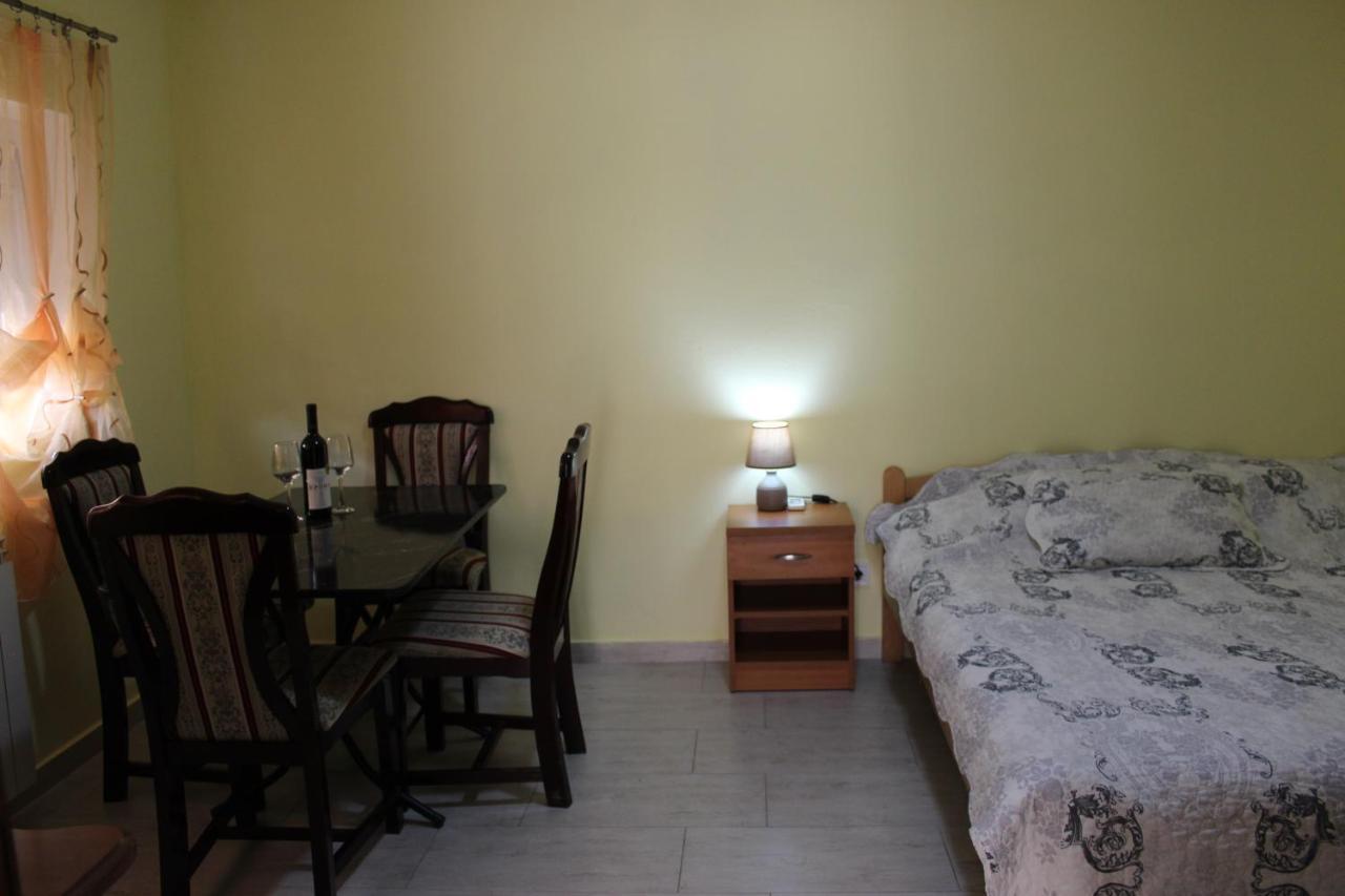 Apartmani Franovic Tivat Exterior photo